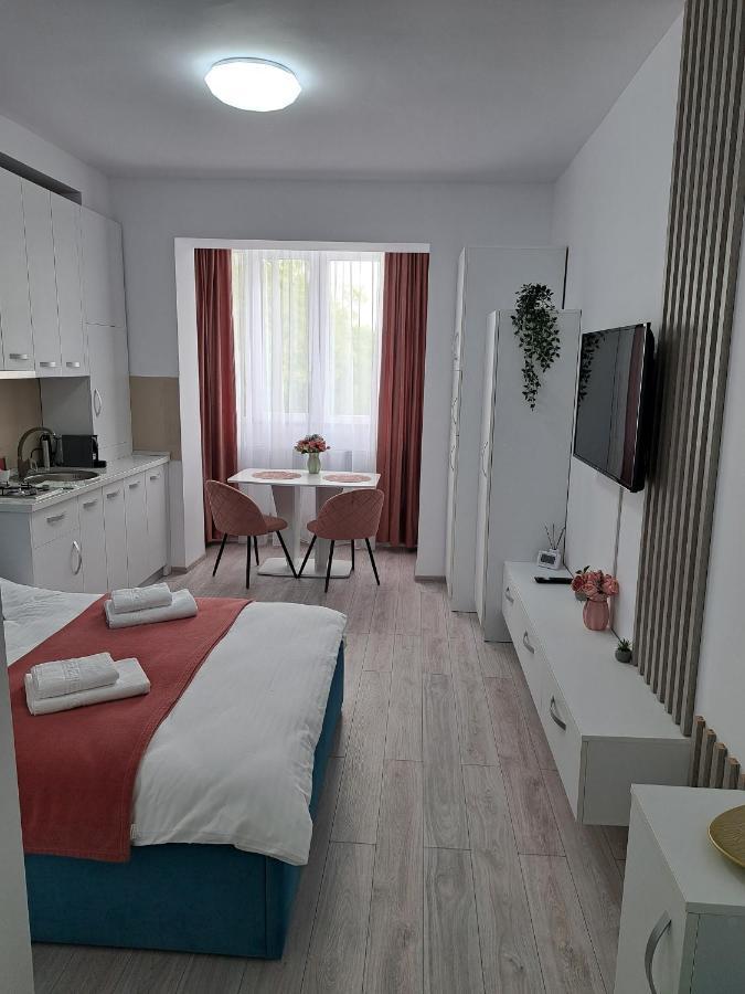 Amda Studio Onesti Exterior foto